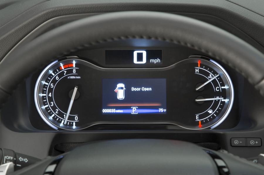Панель приборов Honda Pilot 2015 года  (фото 57 из 107)